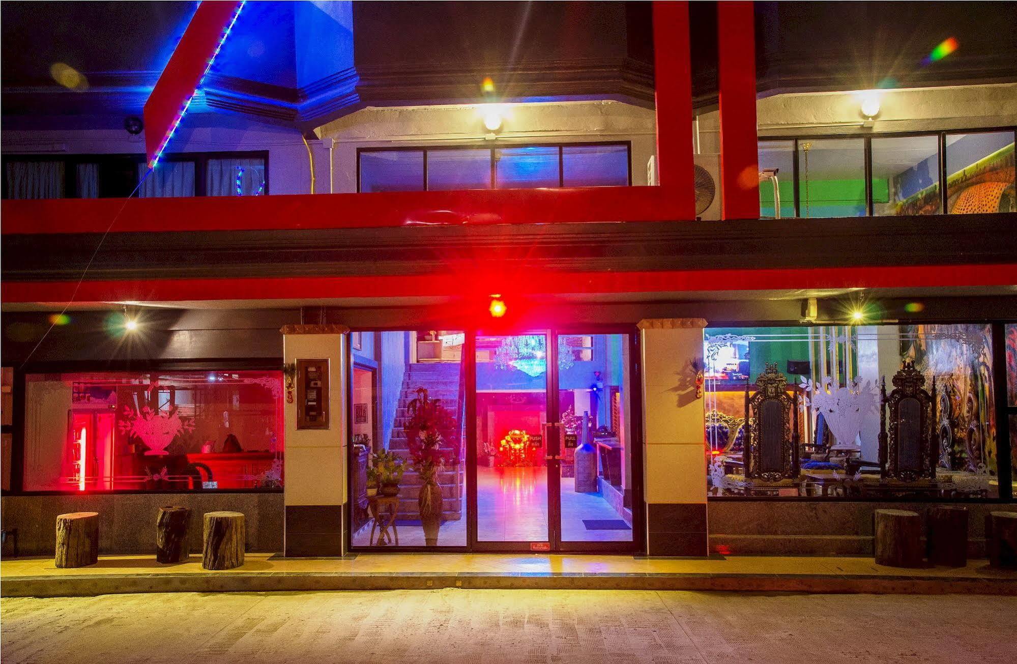 Khunsri Resort Art Boutique Hotel Pattaya Esterno foto